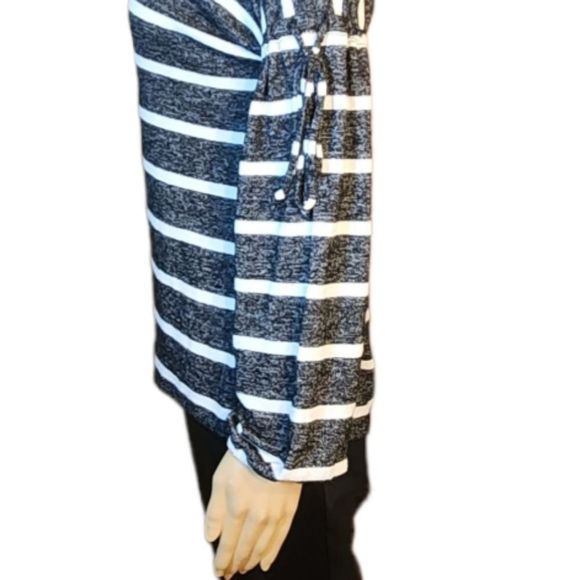 Charming Charlie Shirt Womens Hooded Gray White Striped Size Medium - Picture 4 of 13